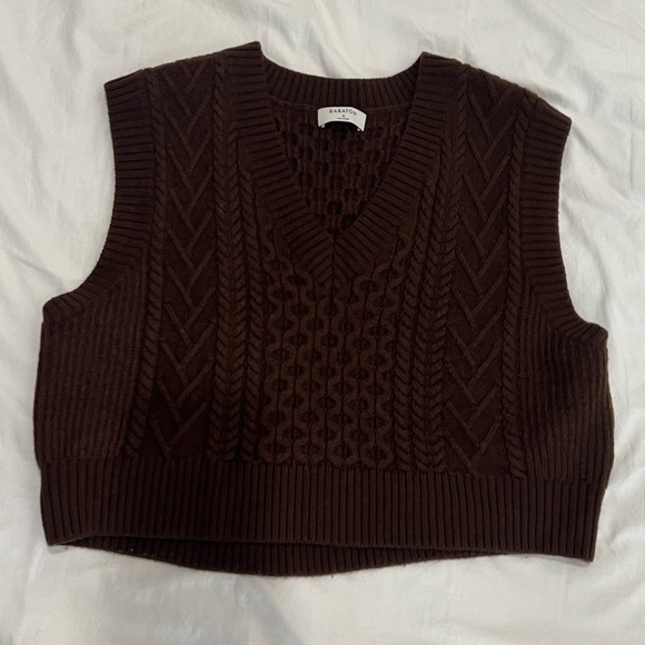 Aritzia Sweaters Aritzia Babaton Emporia Sweater Vest Poshmark